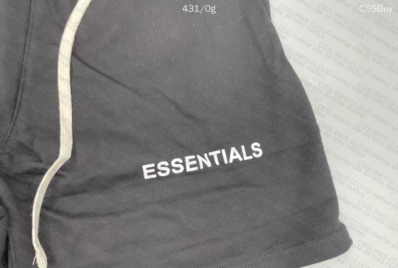 SHORTS ESSENTIALS 3