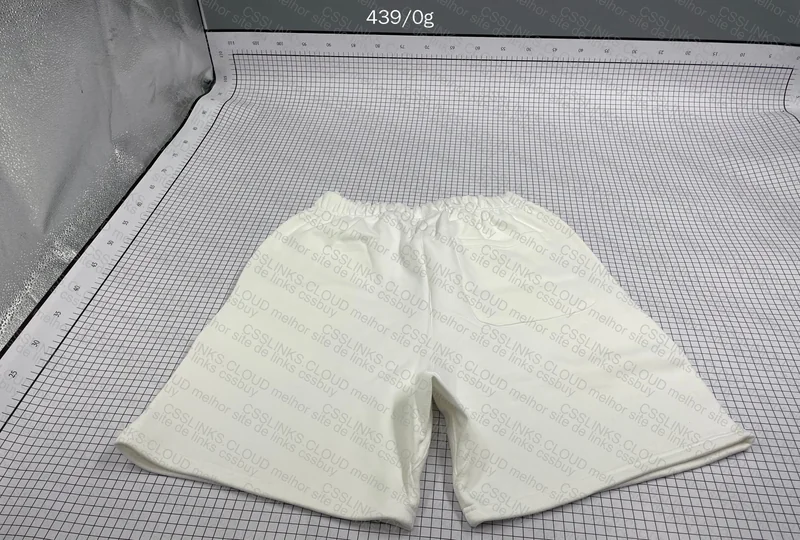 Shorts Essentials 4