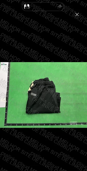 Shorts ESSENTIALS 4