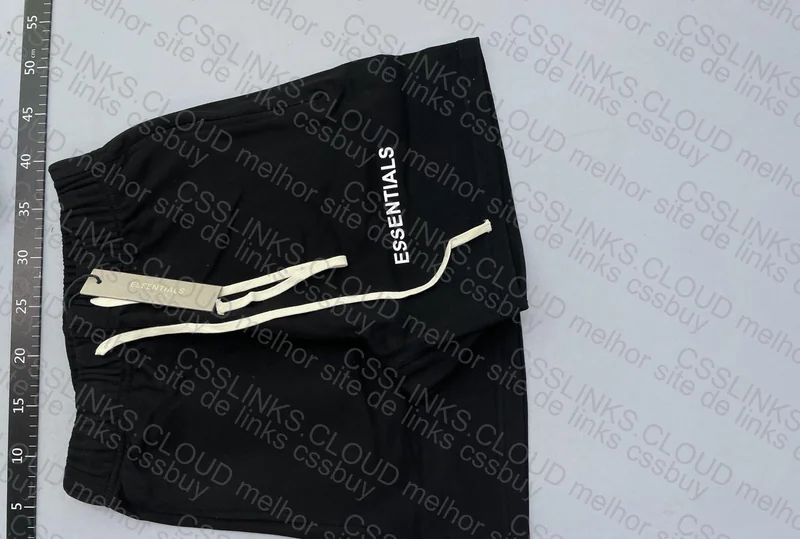 Shorts Essentials 3