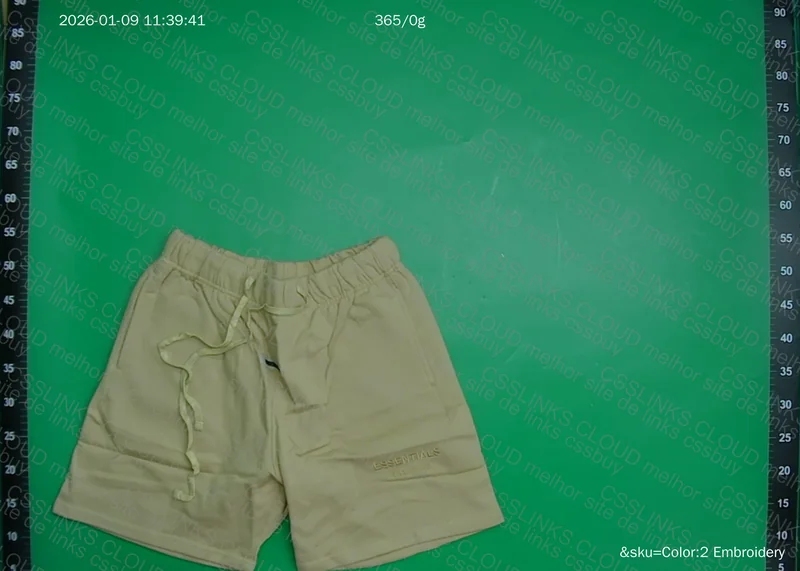Shorts Essentials 2