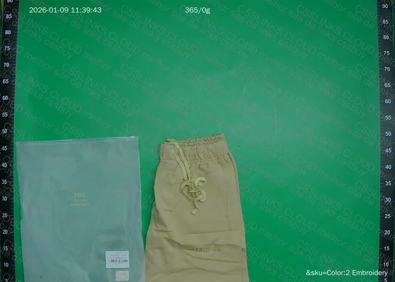 Shorts Essentials 3