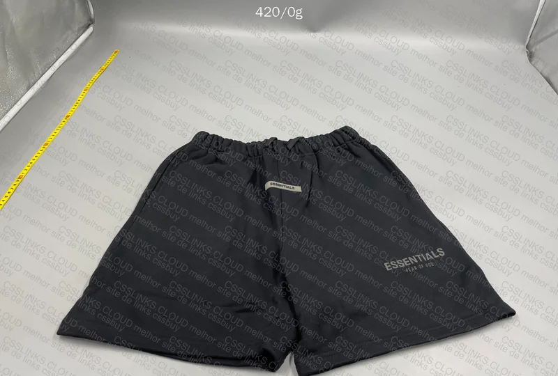 SHORTS ESSENTIALS FEAR OF GOD 2
