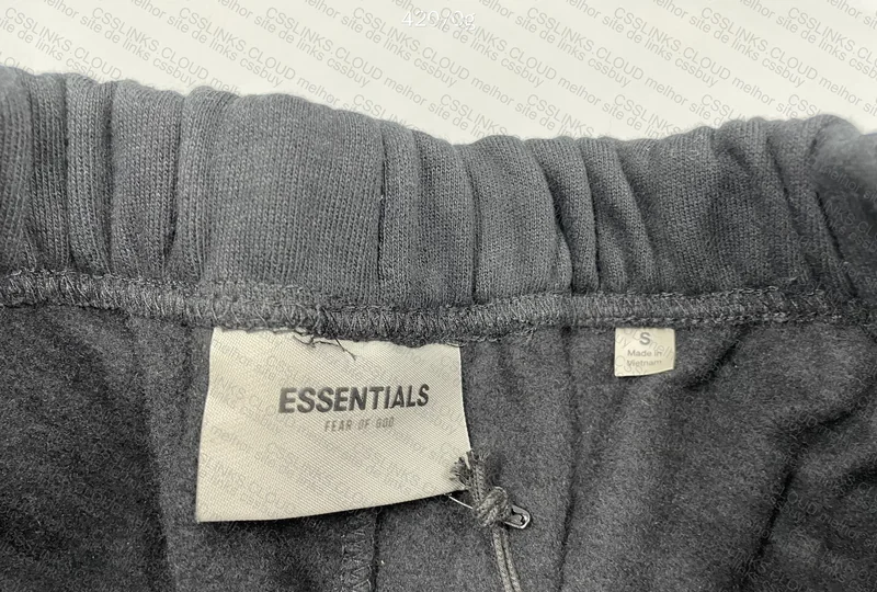 SHORTS ESSENTIALS FEAR OF GOD 5