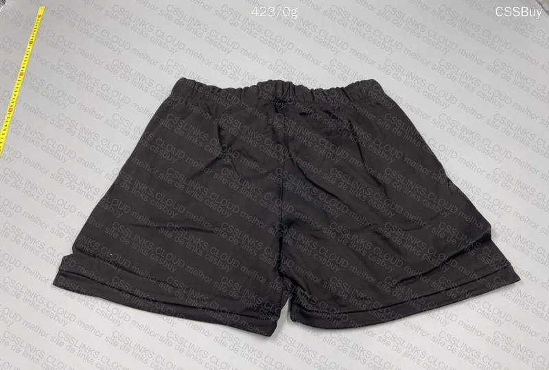 Shorts essentials fog 4