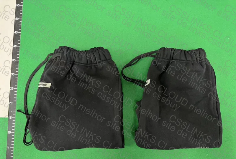 SHORTS ESSENTIALS FOG 2