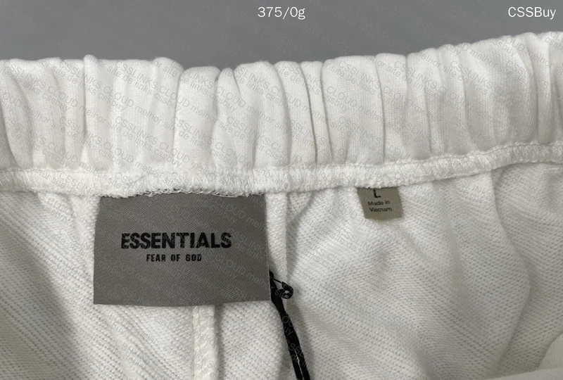 Shorts Essentials “primeira compra”