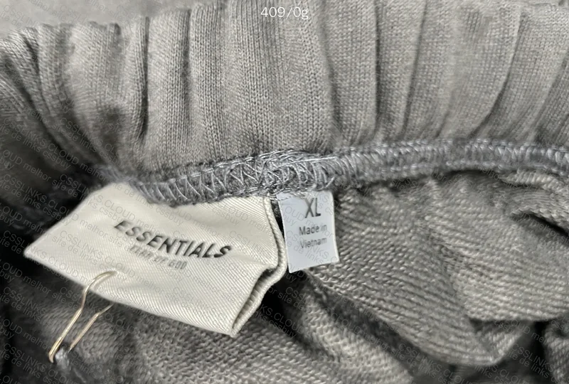 Shorts Fear Of God Essentials 4