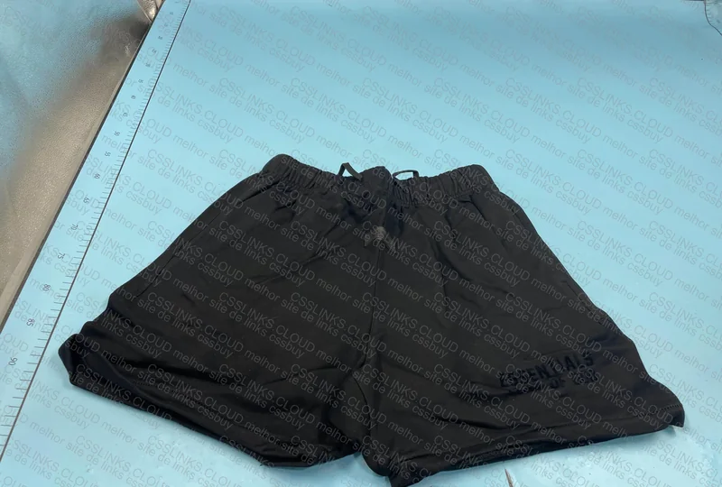 Shorts Fog Essentials 2