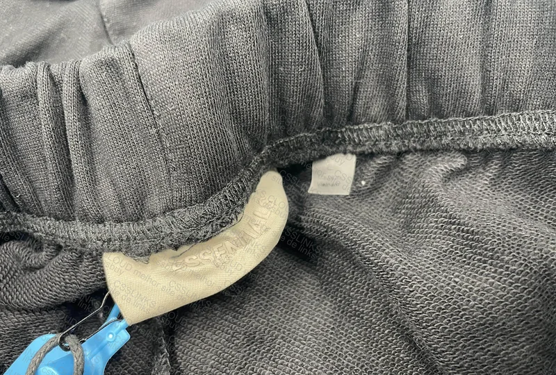 Shorts Fog Essentials 4
