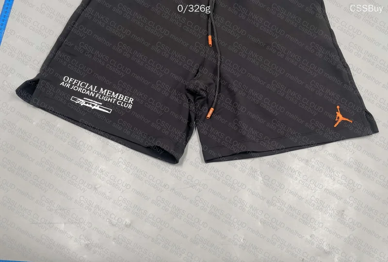 Shorts Jordan 4