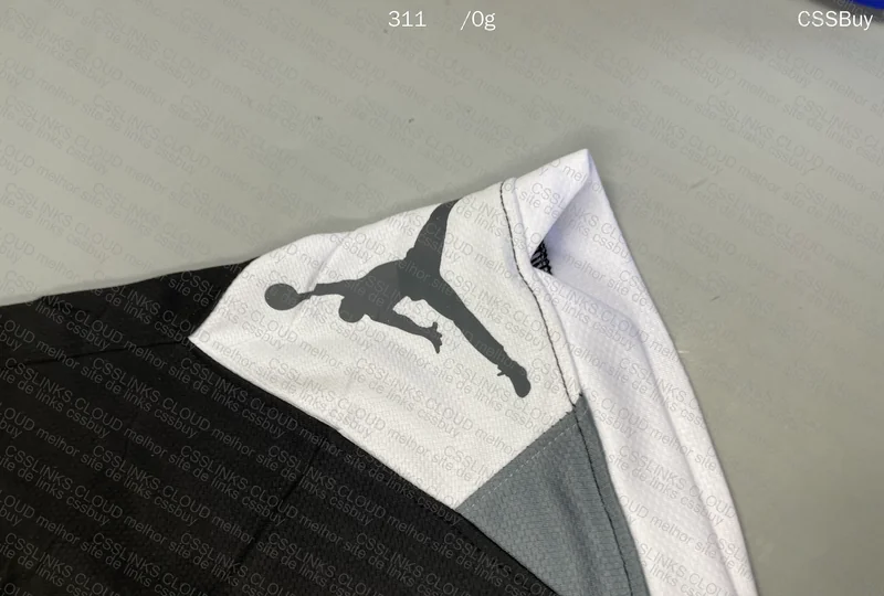 Shorts Jordan 4