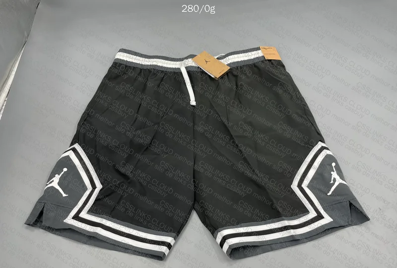 Shorts Jordan 4