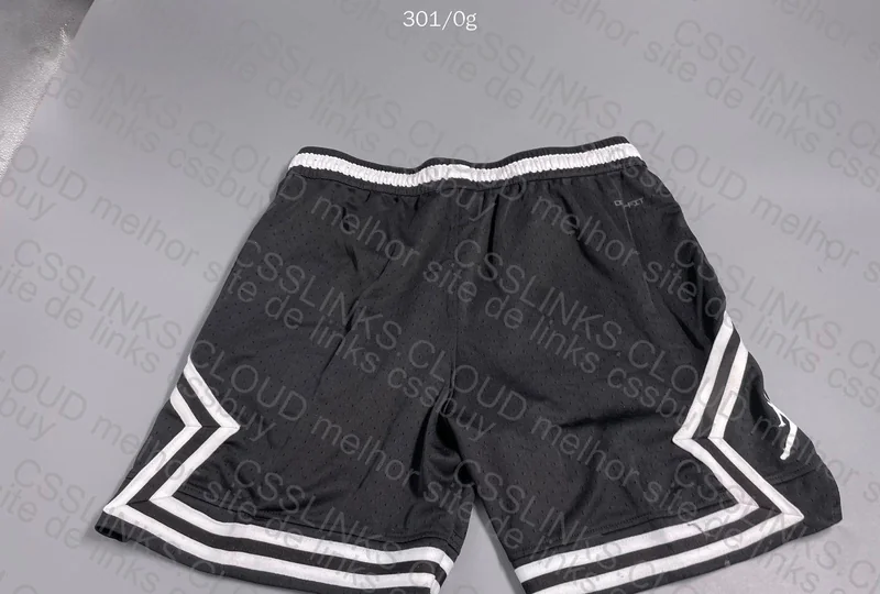 Shorts Jordan 4