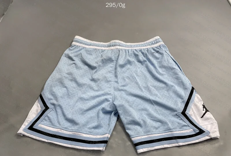 Shorts Jordan 4
