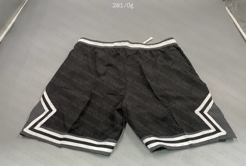 Shorts Jordan 4