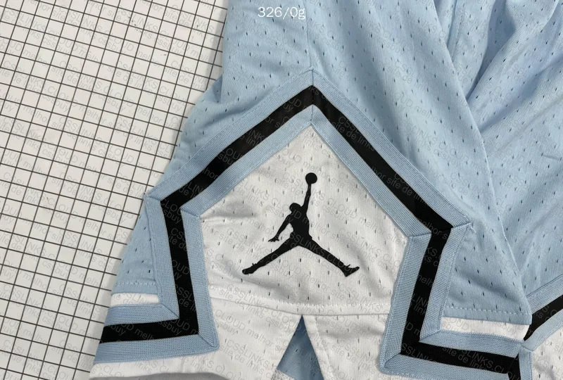 Shorts Jordan 4
