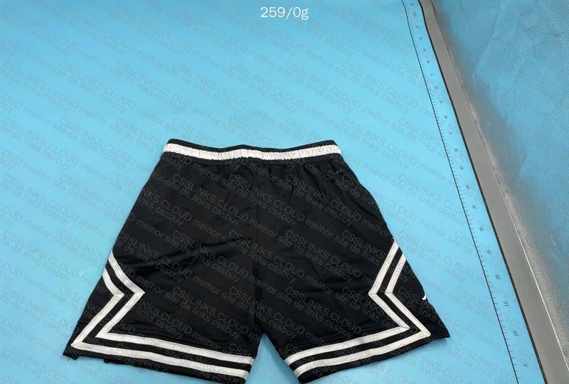 Shorts Jordan 6