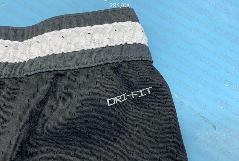 Shorts Jordan 4