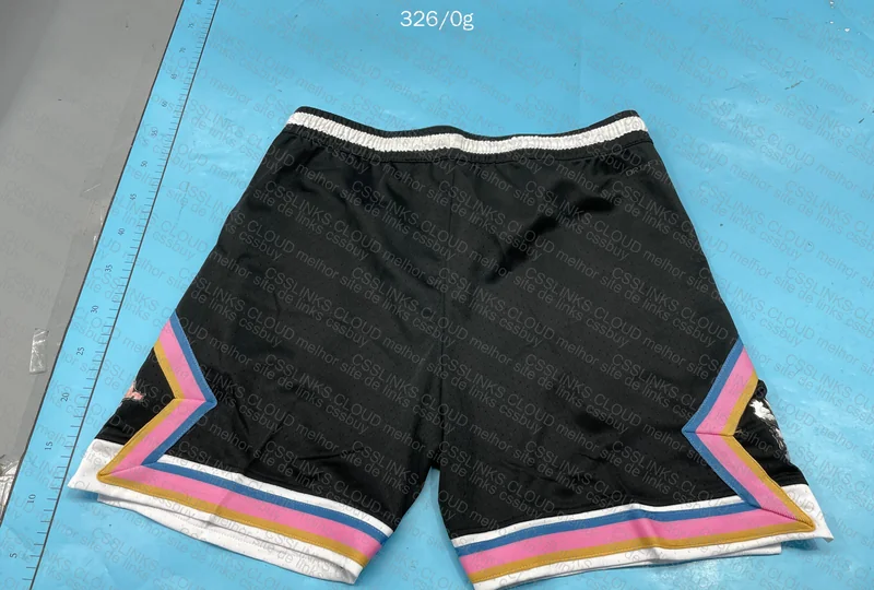 Shorts Jordan 4
