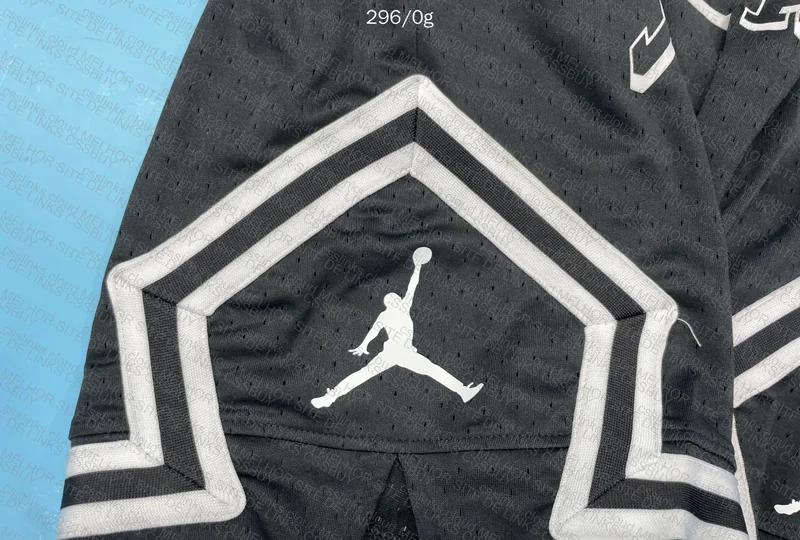 Shorts Jordan 4