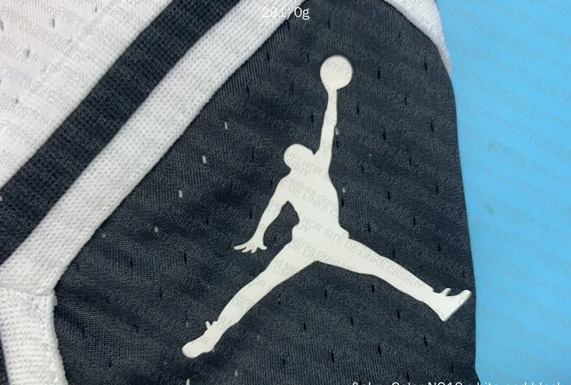 Shorts Jordan 4