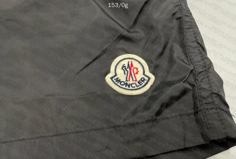 SHORTS MONCLER 5