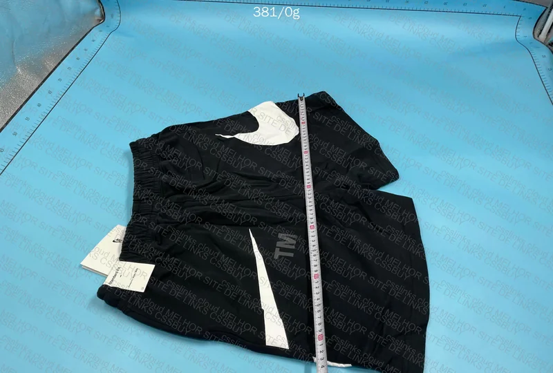 Nike TM XL Shorts (with Measurements) 7