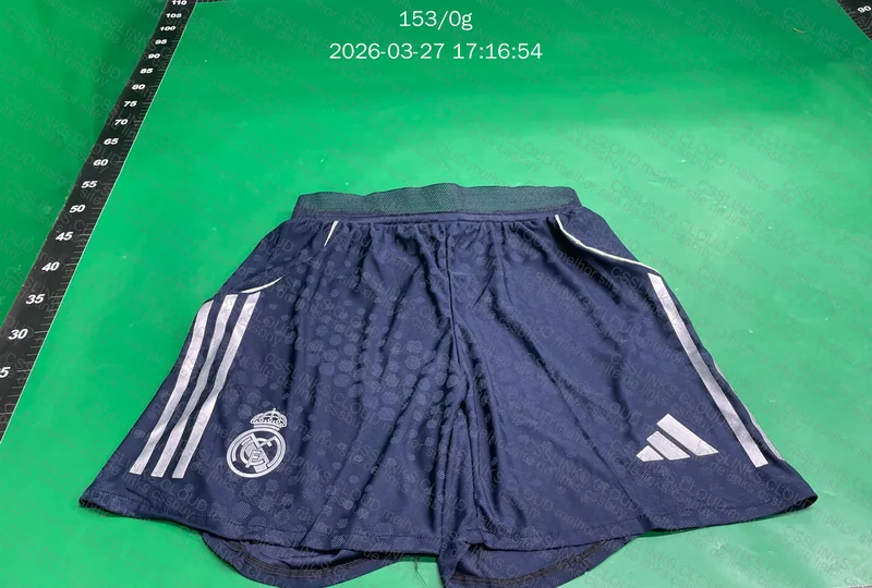Shorts Real Madrid (versão jogador) 3