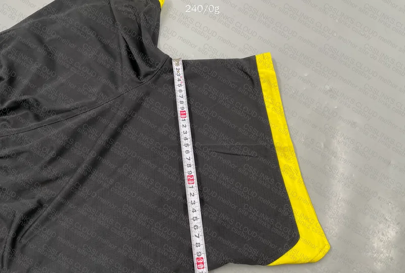SHORTS UNDER ARMOUR 4