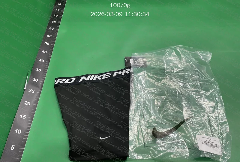 SHOT NIKE PRO FEMININO