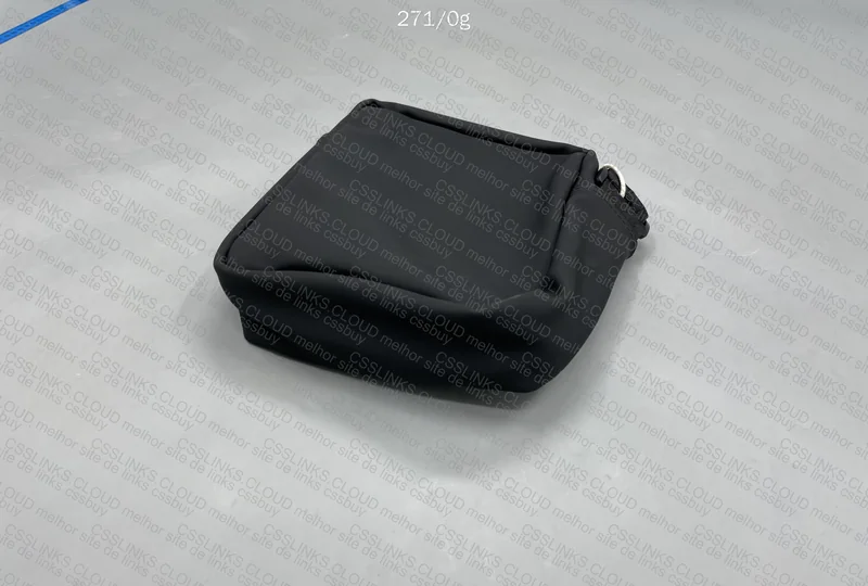 Shoulder Bag - Essentials 3