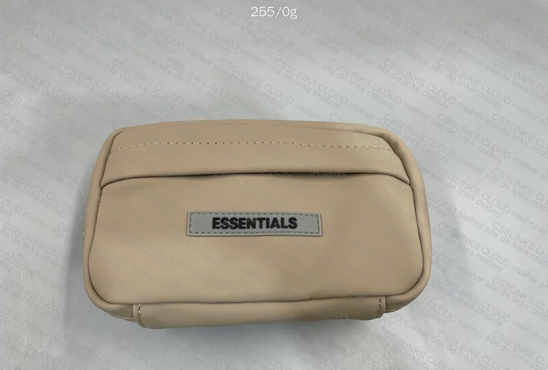 Shoulder Bag ESSENTIALS