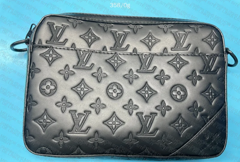 LV Feminine Shoulder Bag 3
