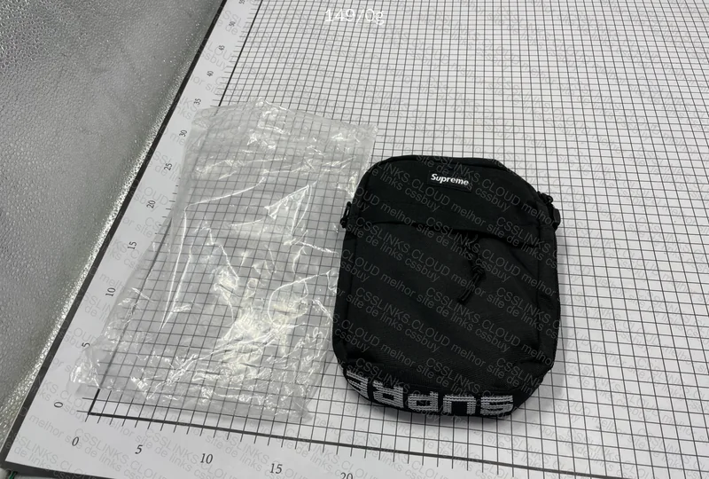 Shoulder Bag Supreme SS18 8