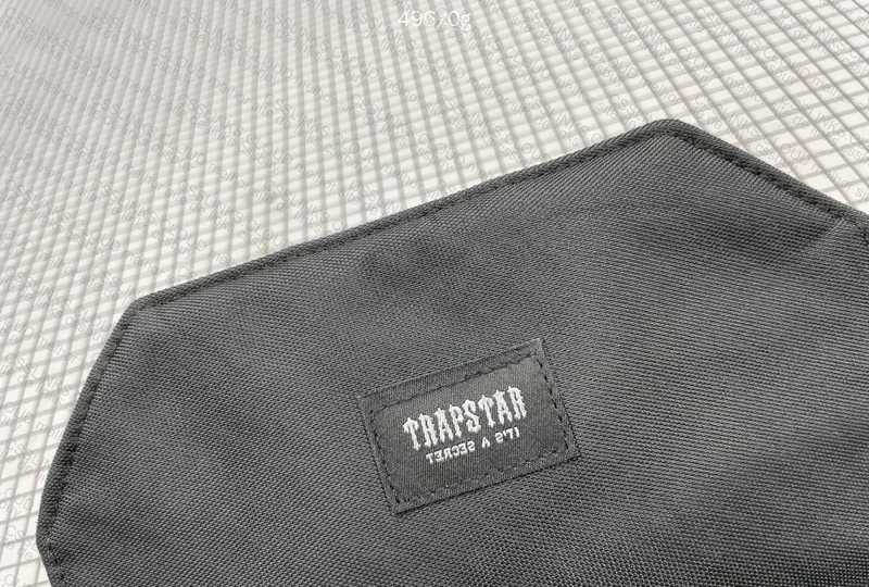 Trapstar 'Cobra' Reflective Shoulder Bag 2