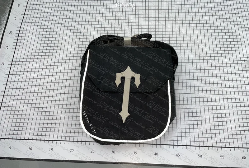 Trapstar 'Cobra' Reflective Shoulder Bag 3
