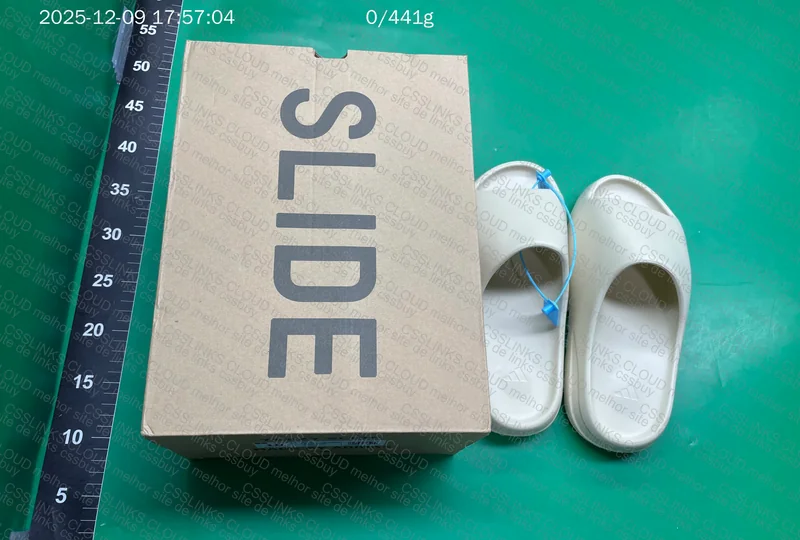 Slide Adidas 2
