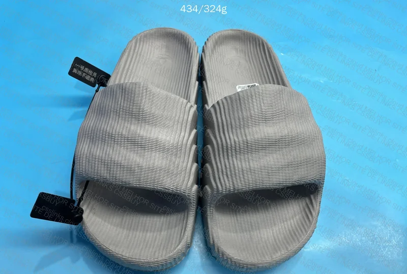 Slide Adidas Adilette
