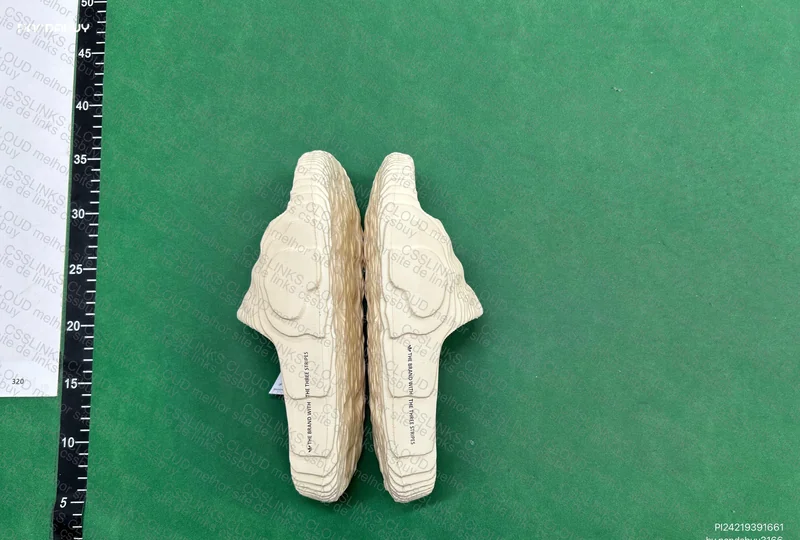 (Adilette Slide) 2