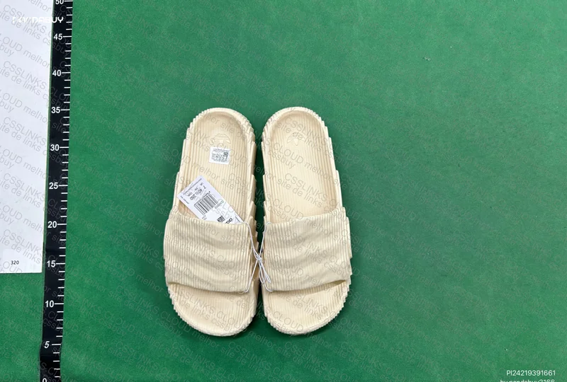 (Adilette Slide) 5