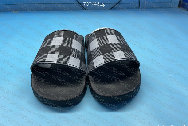 Slide Burberry 4