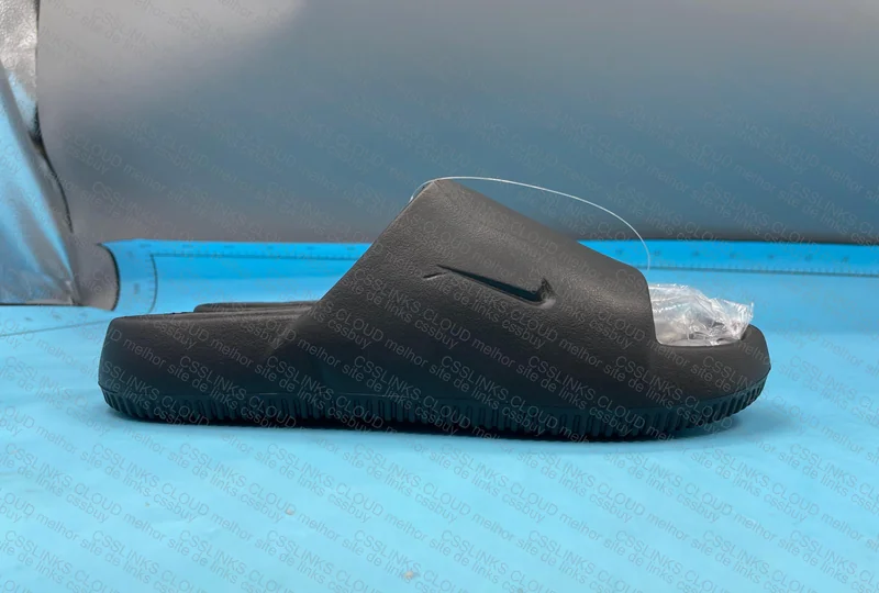 slide calm nike arranhado 4