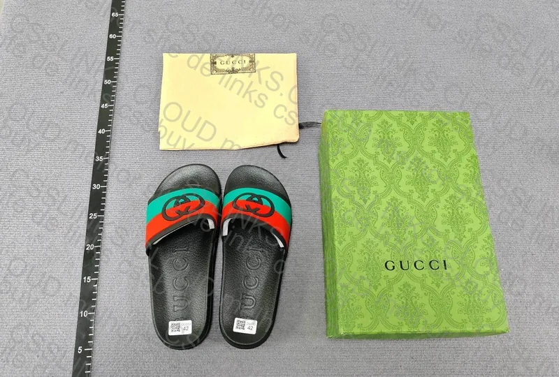 Slide Gucci 2