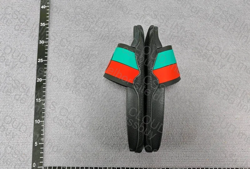 Slide Gucci 5