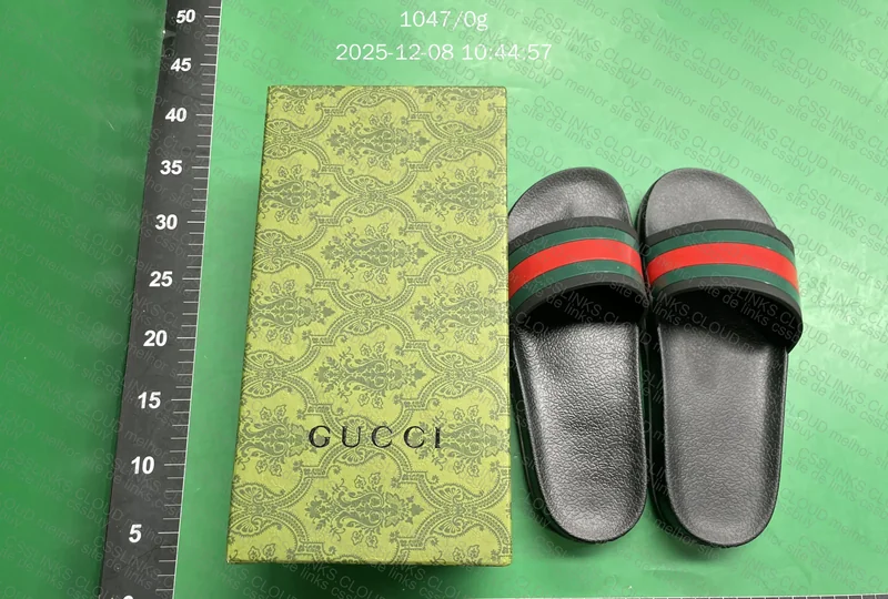 Slide Gucci