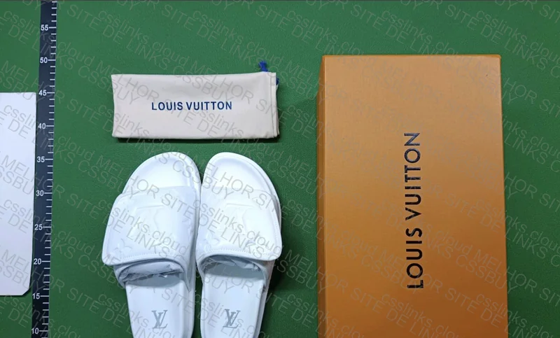 Louis Vuitton White Slide 2