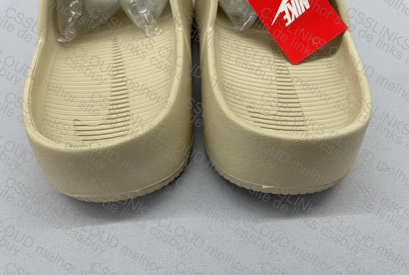 Slide Nike Calm