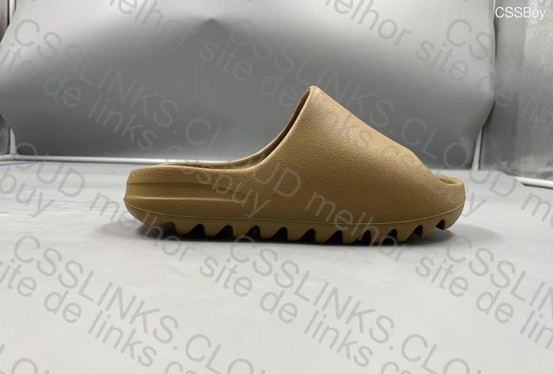 Slide Yeezy 8