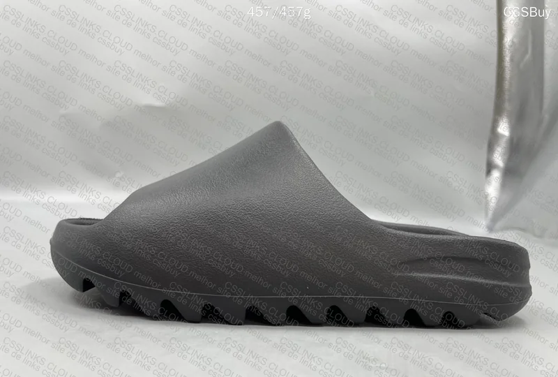 slide yeezy 4